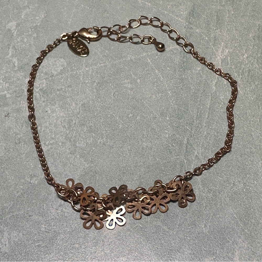 Oliver Bonas Gold Tone Dangle Flower Dainty Bracelet